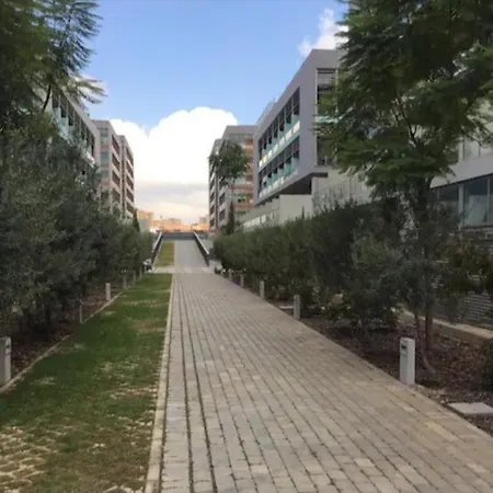 Loft Con Jacuzzi Y Piscina *