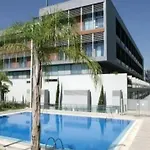 Loft Con Jacuzzi Y Piscina *