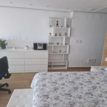 Loft Con Jacuzzi Apartmán *