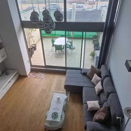 Loft Con Jacuzzi Apartmán *